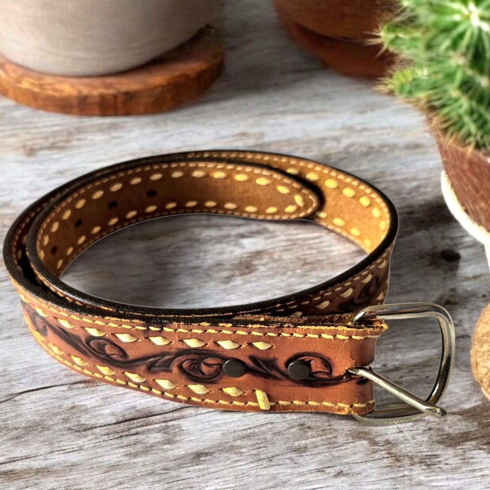 Hereford Brand Western Belt Full Grain Cowhide Laced & Tooled Leather 30in.